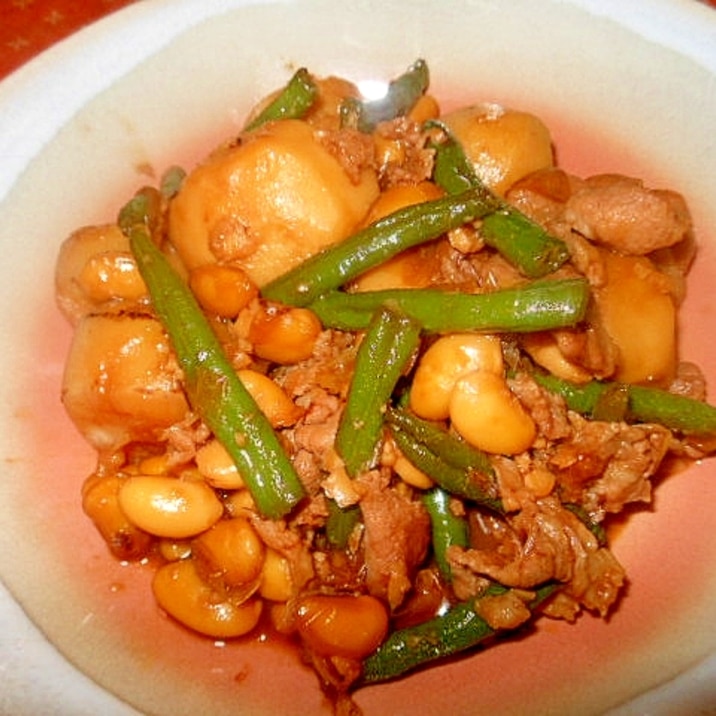 里芋と大豆の煮物